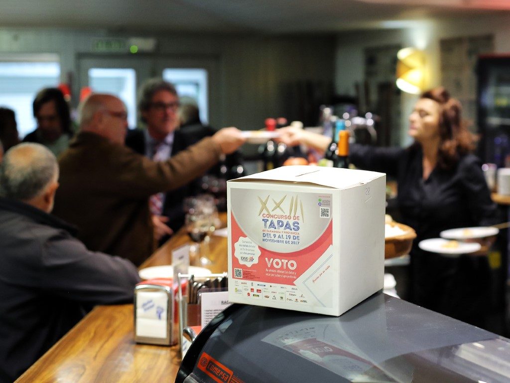 La Asociación de Cafés y Bares de Zaragoza hará entrega este miércoles del cheque solidario a la ONG Acción Contra el Hambre con el importe recaudado durante la XXIII edición del concurso. 