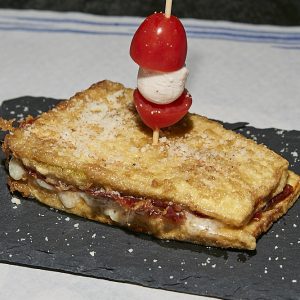 ASADOR LOS TONELES - Tapa los toneles