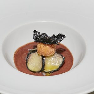 ME VA ME VA - Mosaico de pulpo marinado en zumo de kumquats sobre sorbete de raifort y wasabi de borraja 🚫🌾