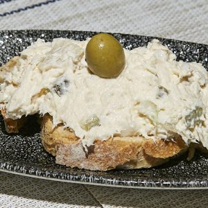CASA PESCATERO - Montadito de salpicón de la casa 🚫🌾