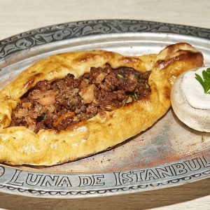 MEDITERRANEAN FOOD - Mini pide